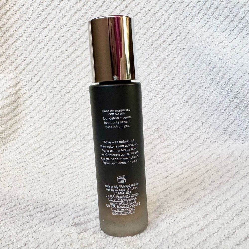 Younique Touch Serum Foundation in Scarlet - Picture 2 of 8
